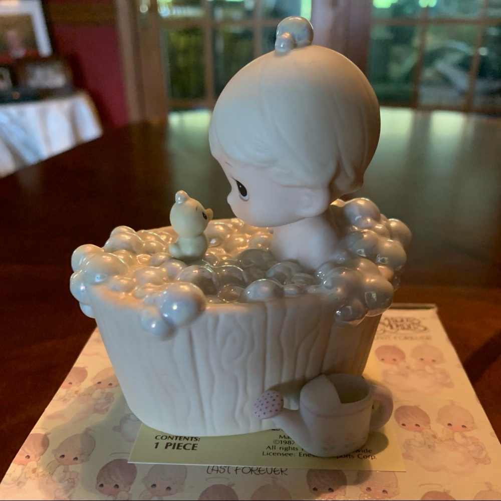 Precious Moments Tub Full of Love figurine.